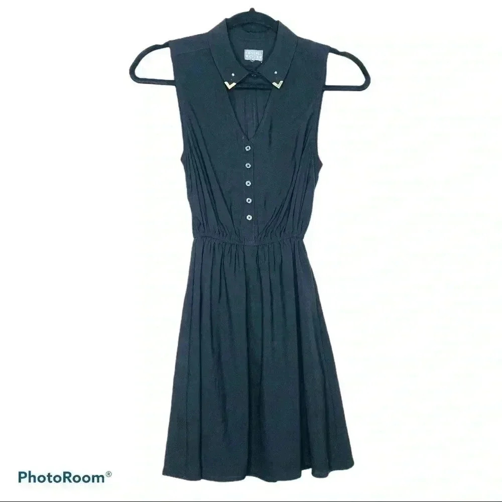 Kendall & Kylie Sleeveless Black Choker Dress